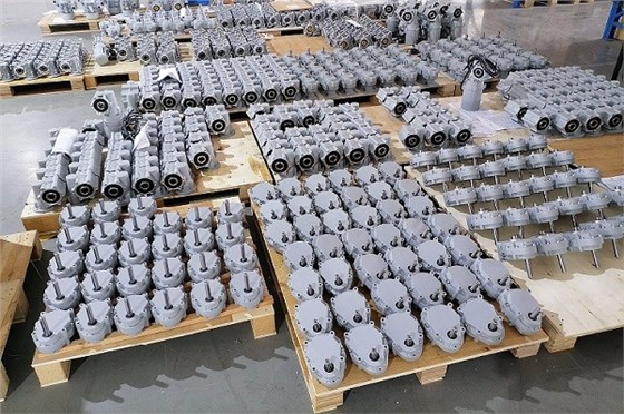 艾思捷制冰機(jī)減速機(jī)廠(chǎng)家直發(fā) 定制款減速機(jī)批量出貨.jpg