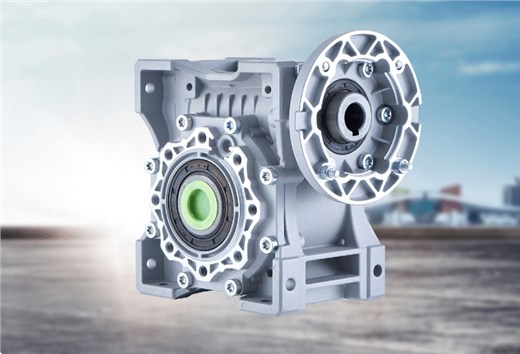 蝸輪減速機(jī)在輸送設(shè)備的使用中需要注意什么？