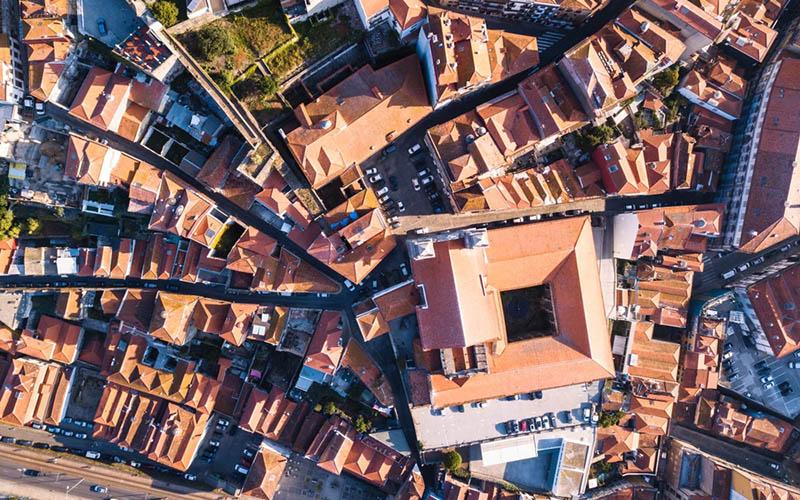 中國移民葡萄牙的名人有誰？揭秘這些名人的移民故事與生活方式