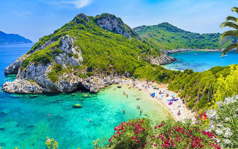 希臘欠債投資希臘房產會破產嗎？全面分析投資風險與回報