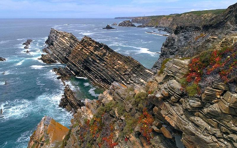 葡萄牙投資移民收益如何？深度解析優(yōu)勢與潛力